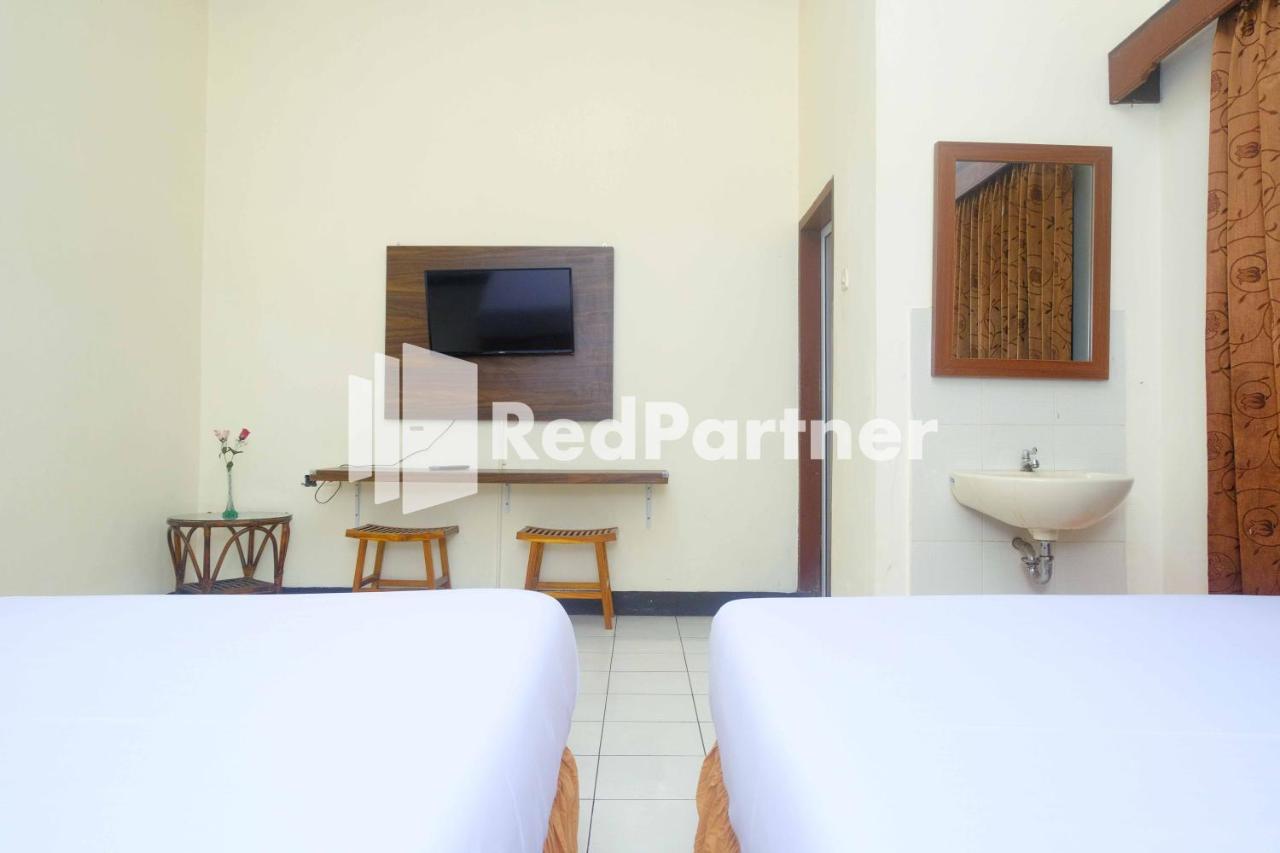 OYO 2703 Hotel Transit 1 Makassar Exterior foto