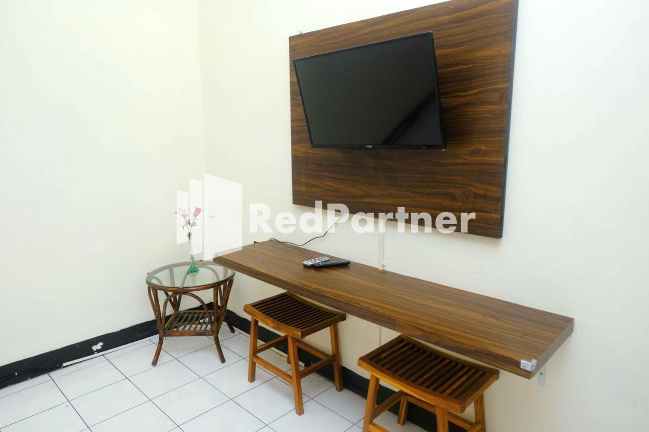 OYO 2703 Hotel Transit 1 Makassar Exterior foto