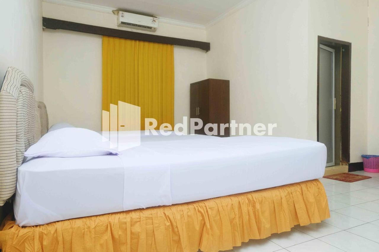 OYO 2703 Hotel Transit 1 Makassar Exterior foto