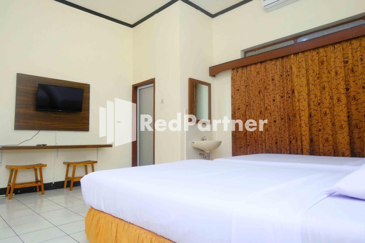 OYO 2703 Hotel Transit 1 Makassar Exterior foto