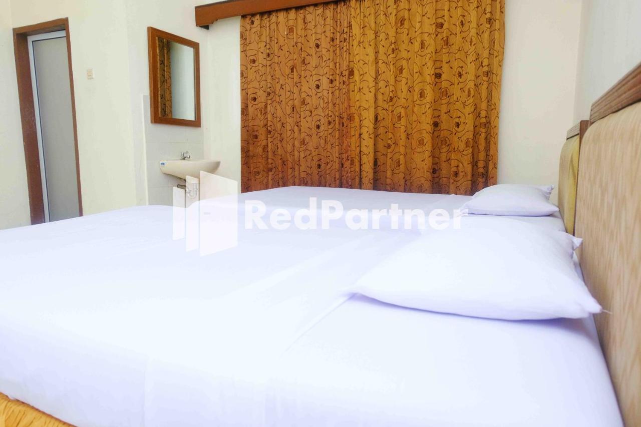 OYO 2703 Hotel Transit 1 Makassar Exterior foto